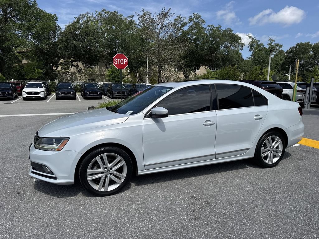 Used 2017 Volkswagen Jetta SEL FWD image 10
