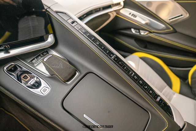 Used 2022 Chevrolet Corvette Stingray Premium Cpe RWD image 33