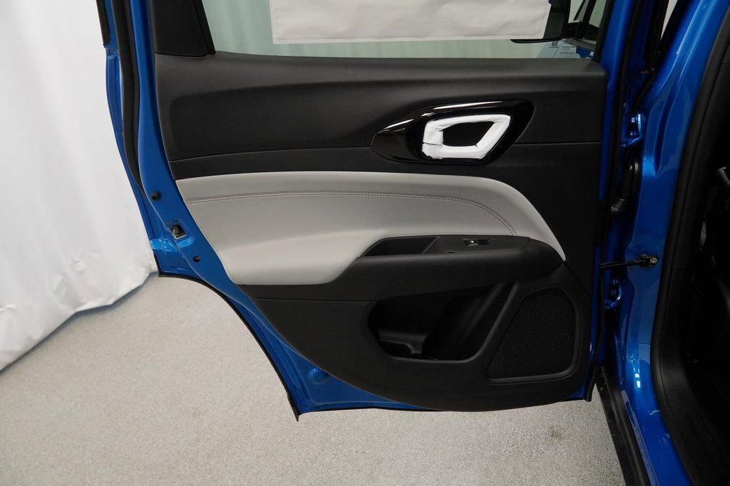 New 2026 Jeep Compass Limited image 29