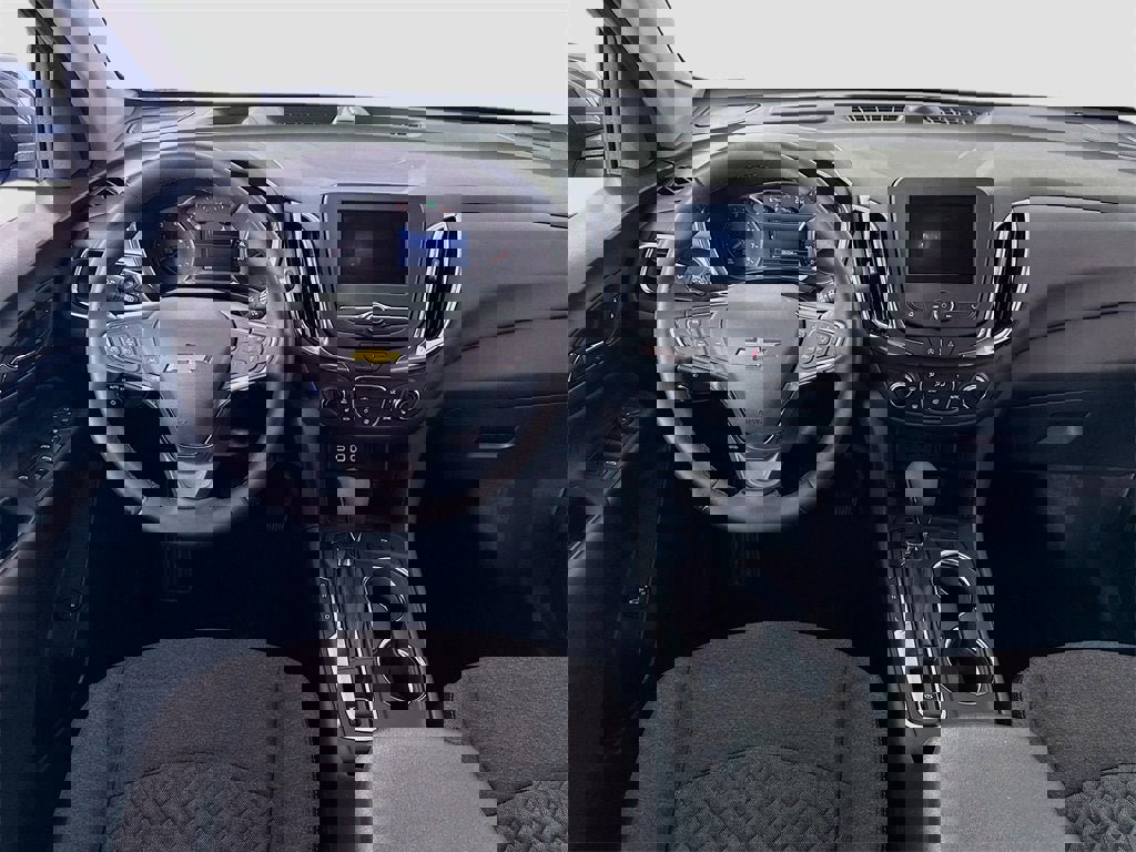 Used 2024 Chevrolet Equinox LT image 2