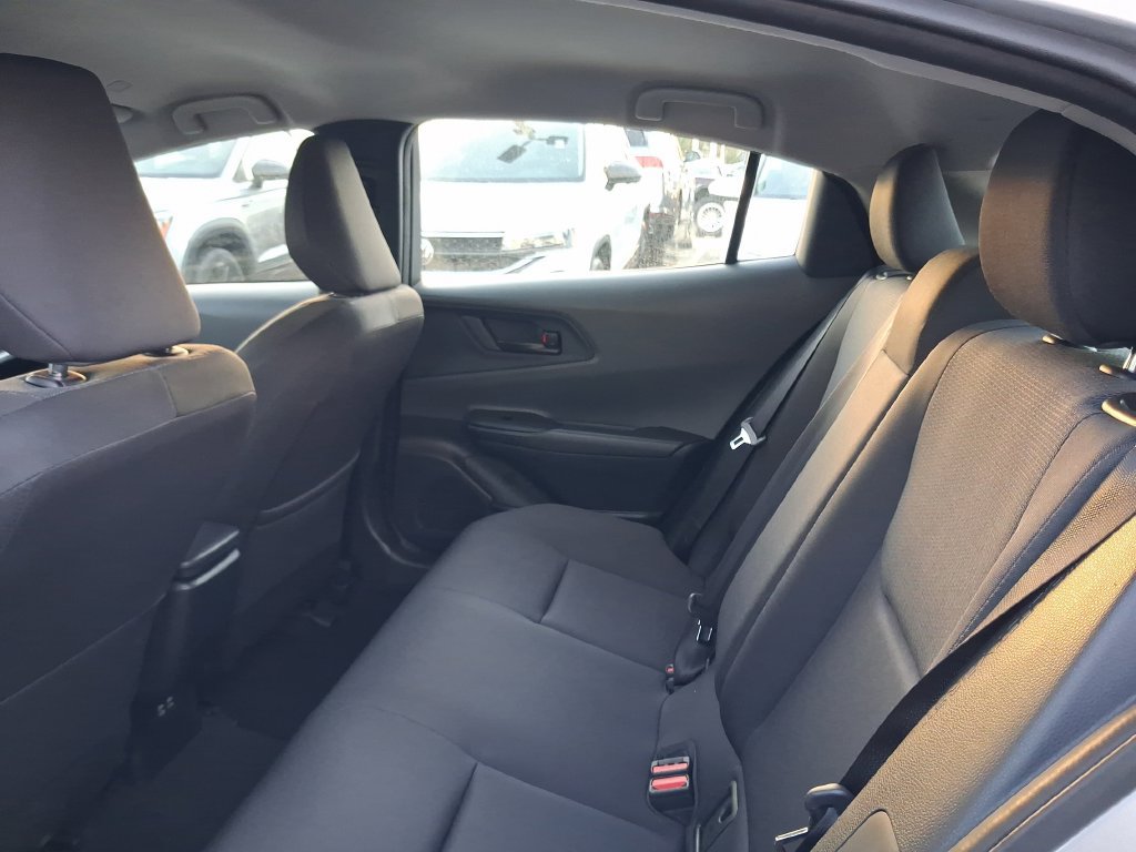 Used 2025 Toyota Prius LE FWD image 11