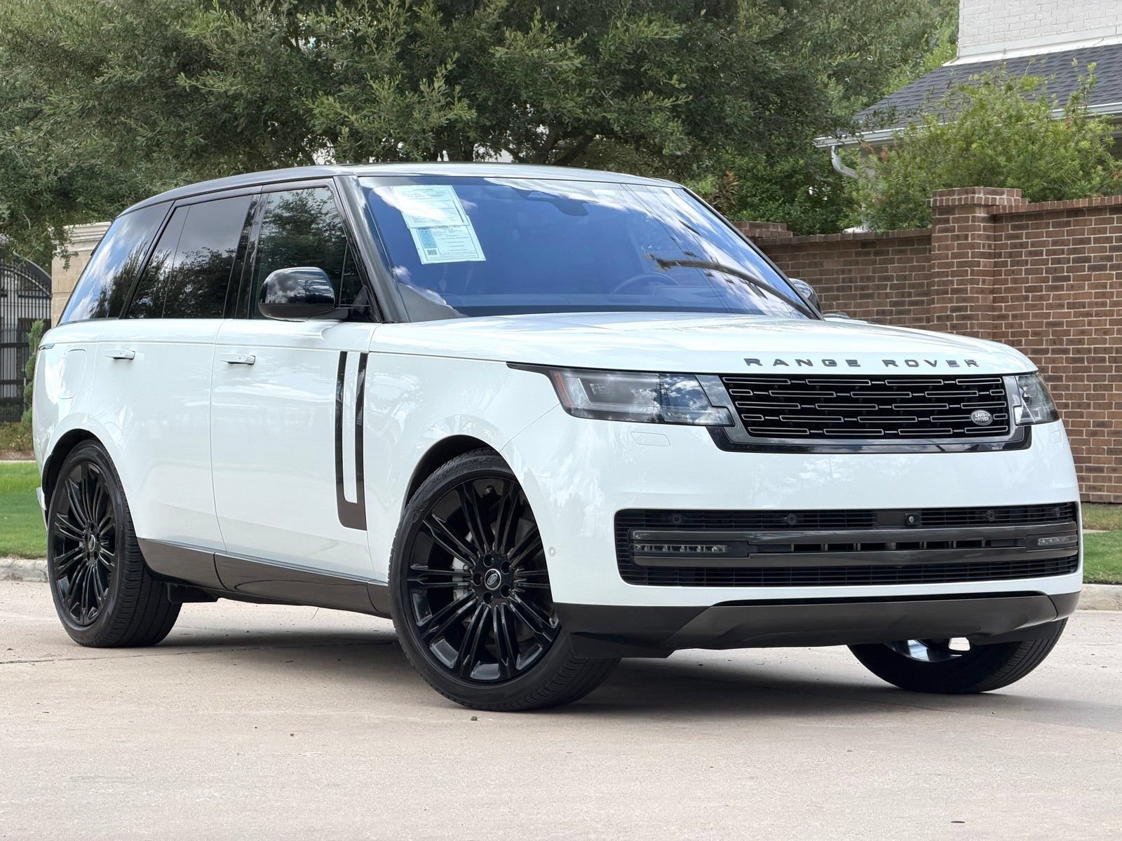 Used 2022 Land Rover Range Rover SE
