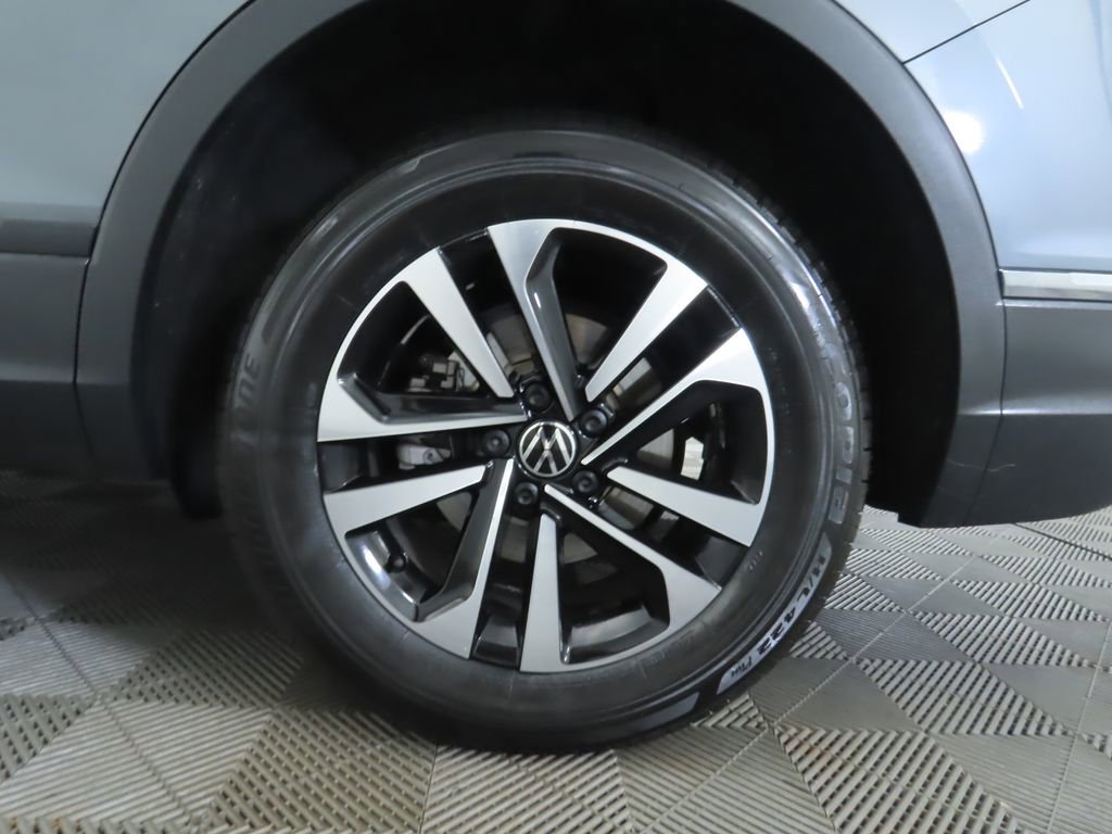Certified 2022 Volkswagen Tiguan S image 31