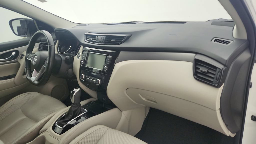 Used 2020 Nissan Rogue Sport SL FWD image 24