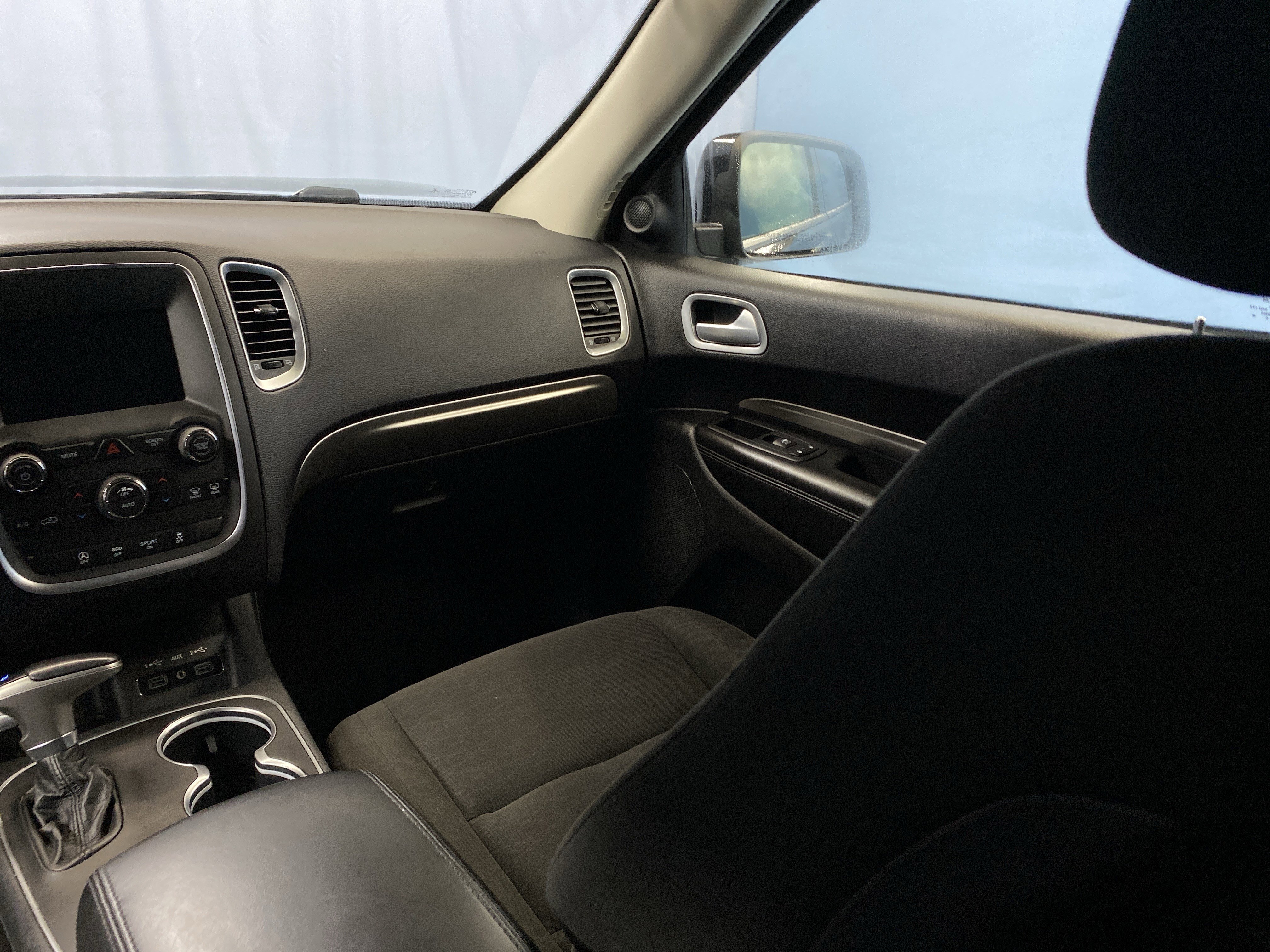 Used 2020 Dodge Durango SXT w/ 3rd Row Seating Group image 28