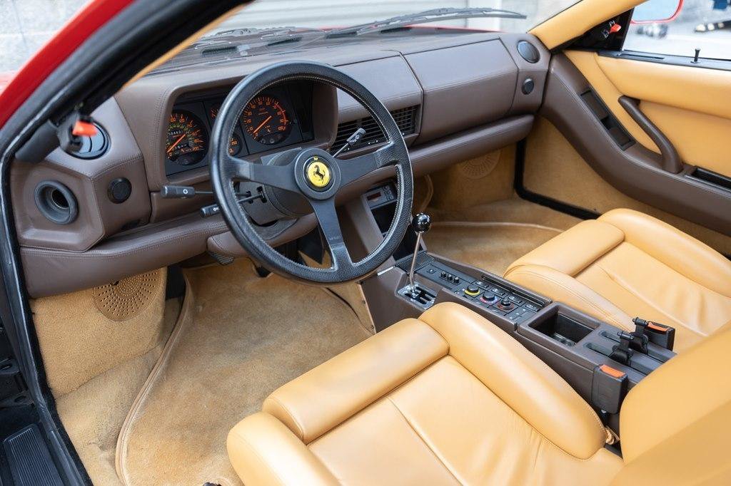 Used 1991 Ferrari Testarossa RWD image 5