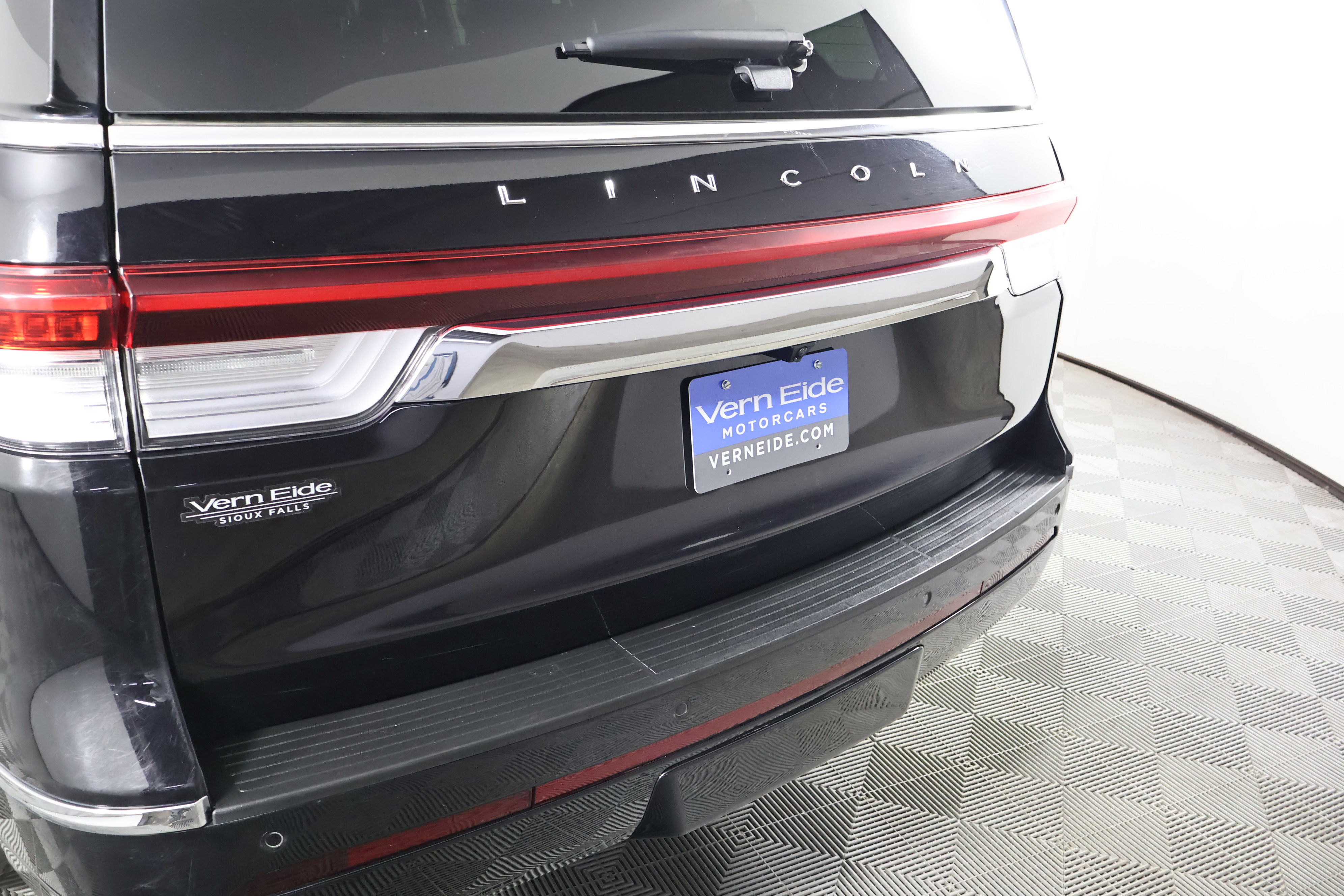 Used 2024 Lincoln Navigator Premiere image 15