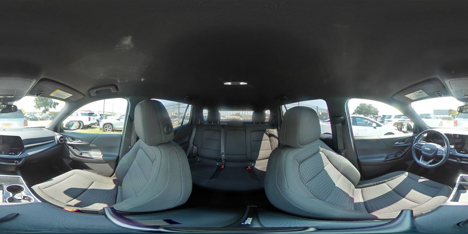 Used 2025 Chevrolet Equinox LT FWD image 41