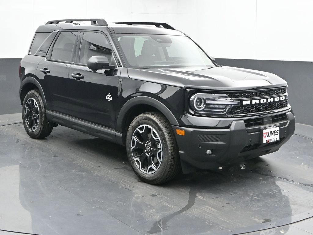 New 2025 Ford Bronco Sport Outer Banks w/ Outer Banks Tech Package+ image 2