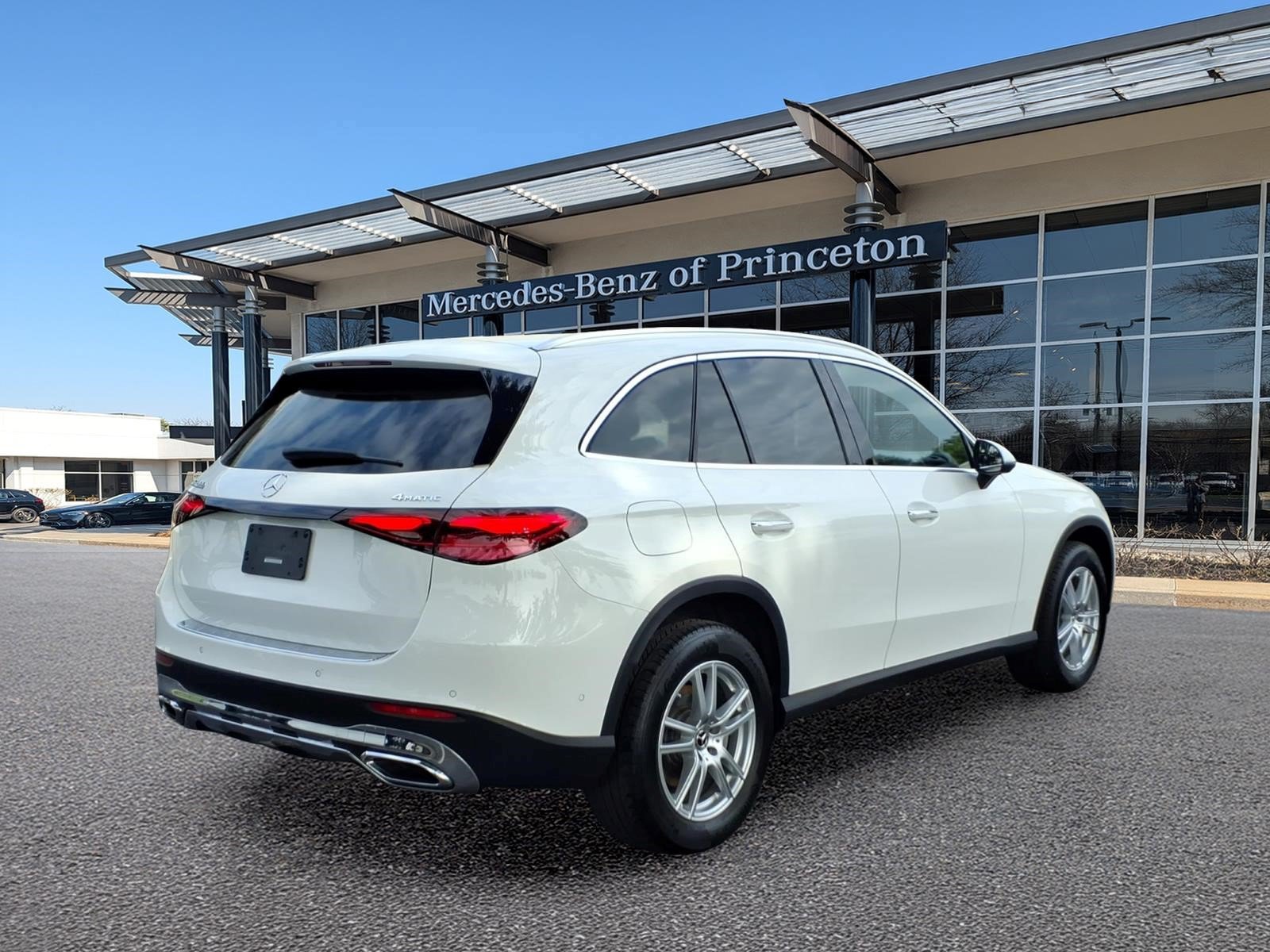 Certified 2023 Mercedes-Benz GLC 300 4MATIC image 3