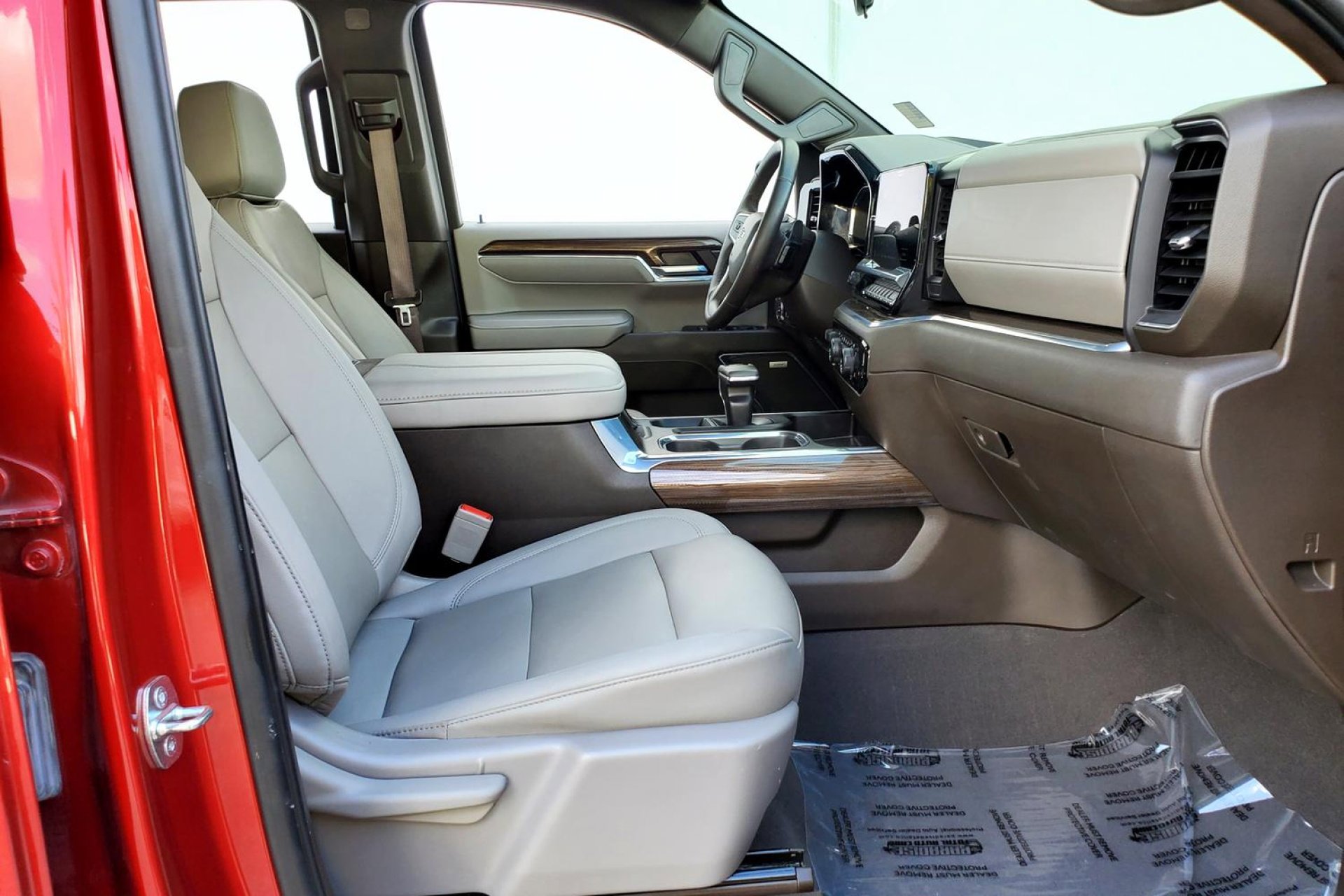 Used 2024 Chevrolet Silverado 1500 LT Trail Boss w/ LT Trail Boss Premium Package image 21