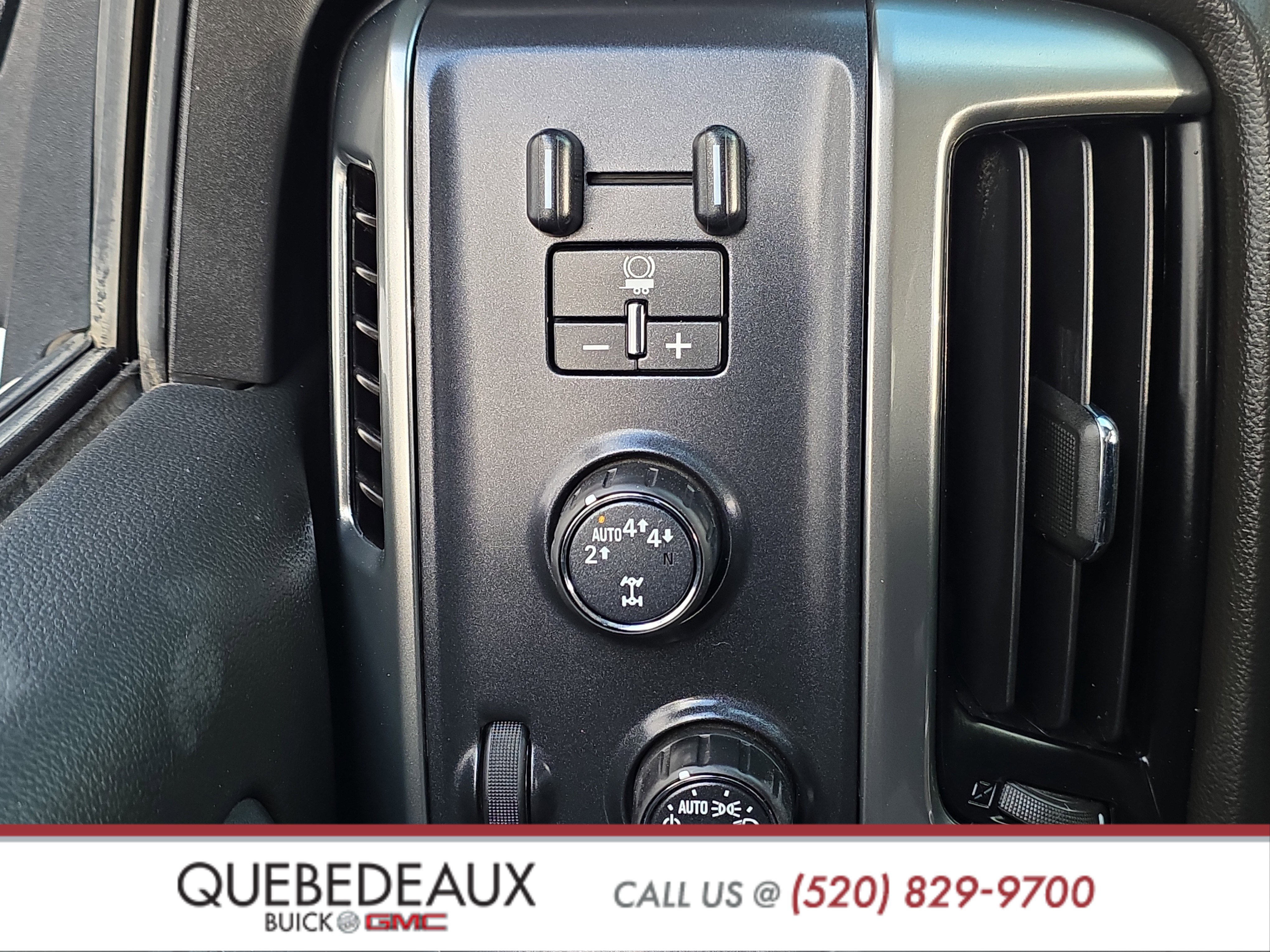 Used 2018 Chevrolet Silverado 1500 LTZ w/ LTZ Plus Package AWD/4WD image 25