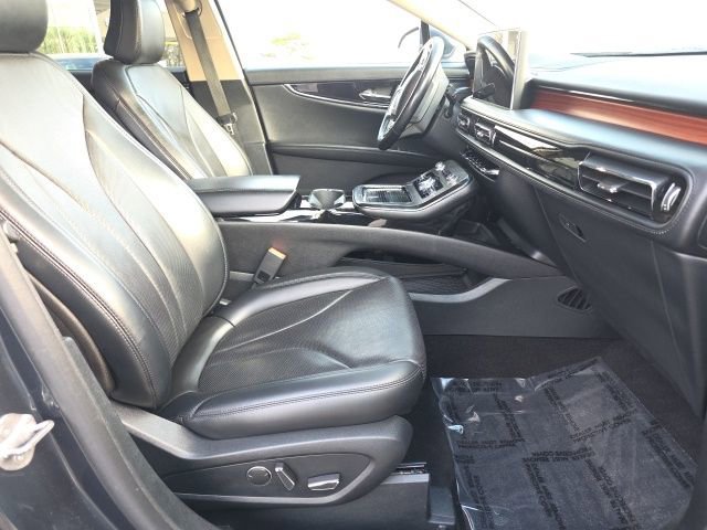 Used 2021 Lincoln Nautilus Reserve image 21