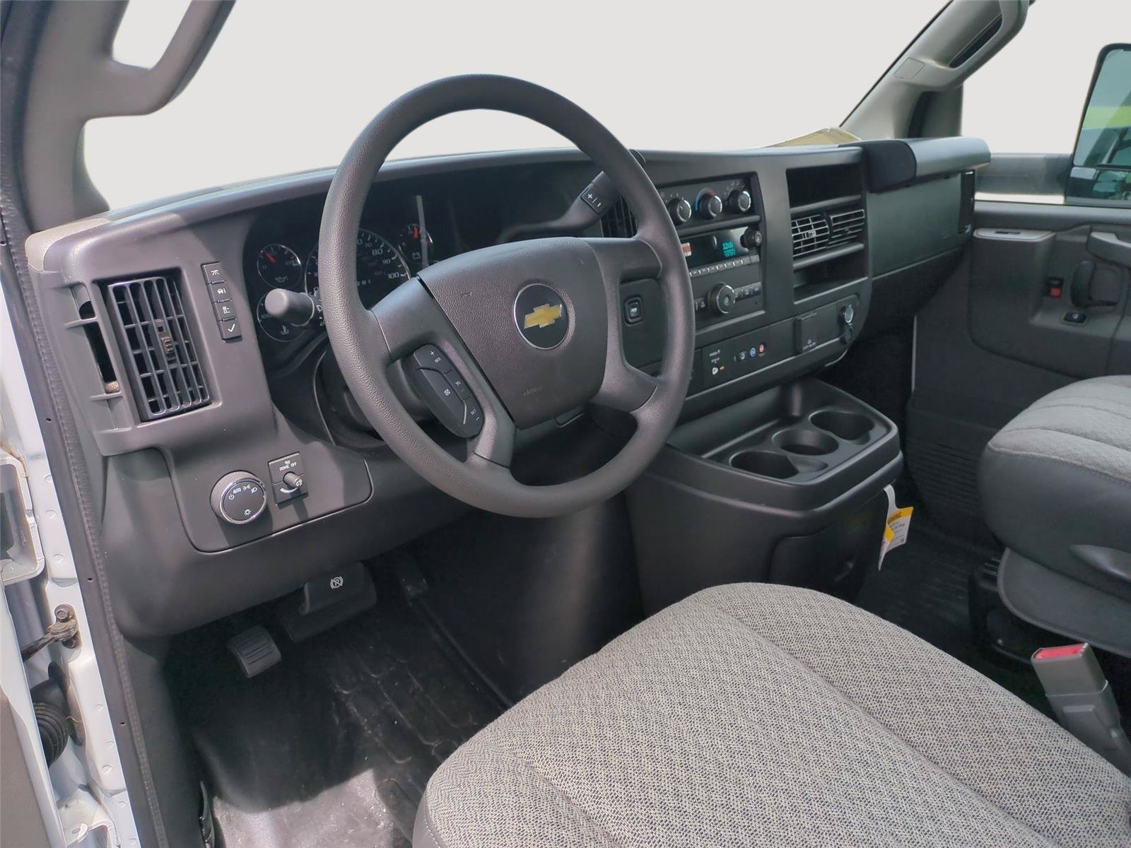 New 2025 Chevrolet Express 3500 w/ Power Convenience Package RWD image 17