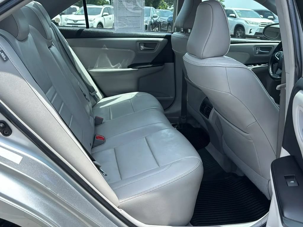 Used 2016 Toyota Camry XLE FWD image 22