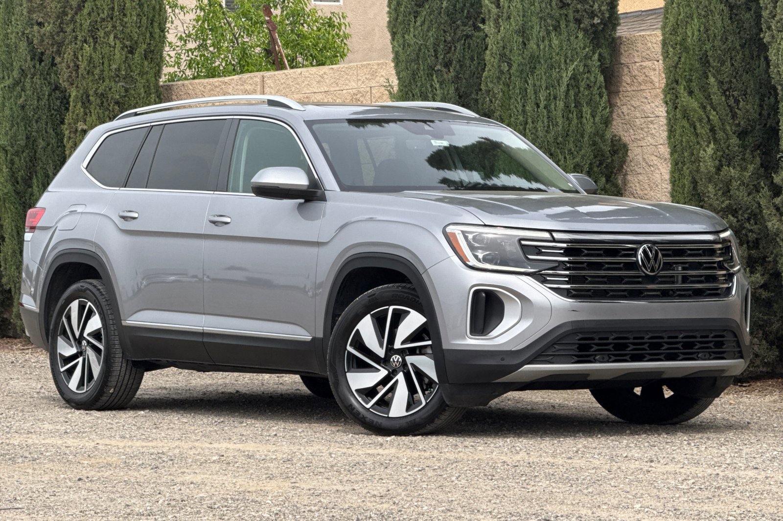 Certified 2024 Volkswagen Atlas SEL image 2