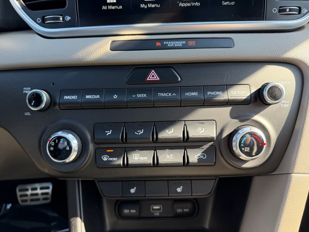 Used 2022 Kia Sportage Nightfall Edition image 8