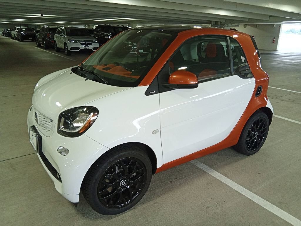 Used 2016 smart fortwo passion RWD video 1