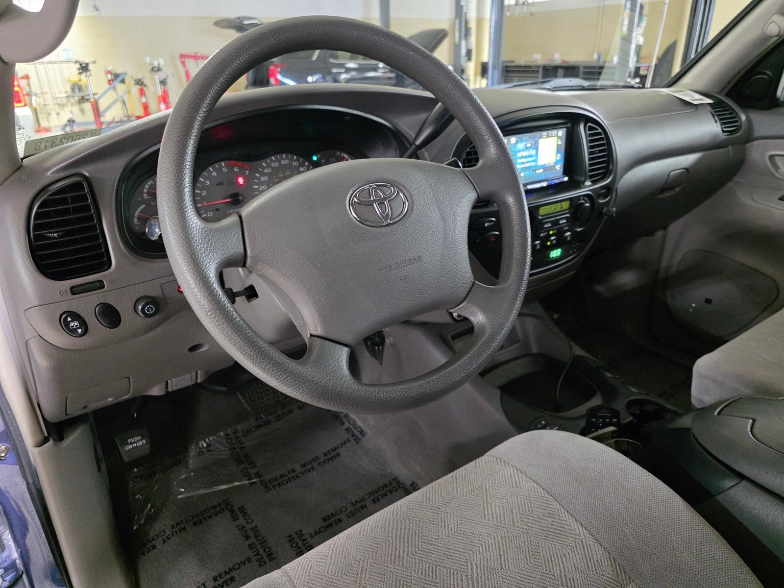Used 2004 Toyota Sequoia SR5 RWD image 27