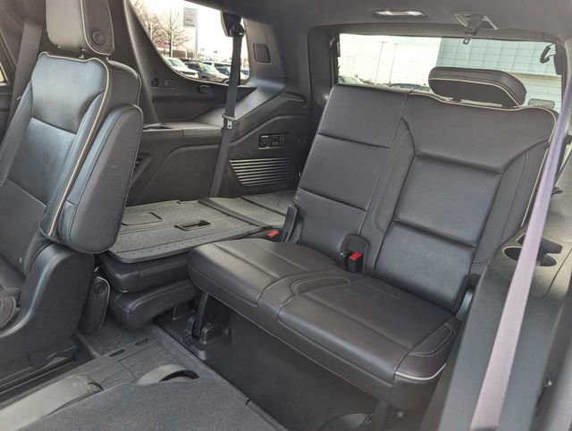 Used 2021 Chevrolet Tahoe Premier w/ Premium Package AWD/4WD image 24