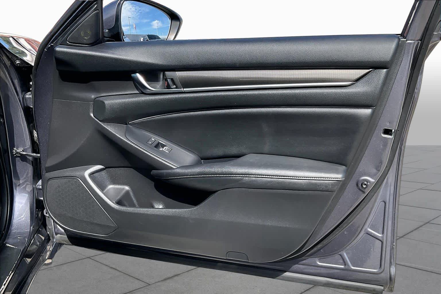 Used 2020 Honda Accord Sport image 22