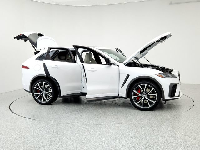 Certified 2026 Jaguar F-PACE SVR AWD/4WD image 10