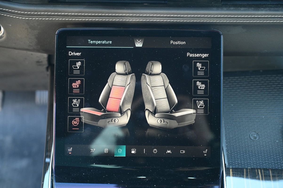 Used 2025 Cadillac Escalade Premium Luxury w/ LPO, Floor Liner Package image 36