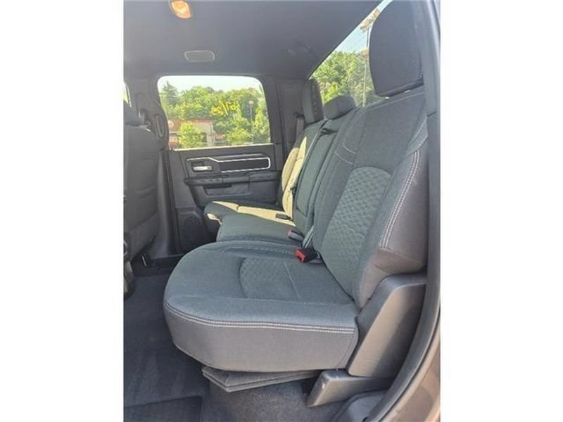 Used 2025 RAM 2500 Big Horn AWD/4WD image 23