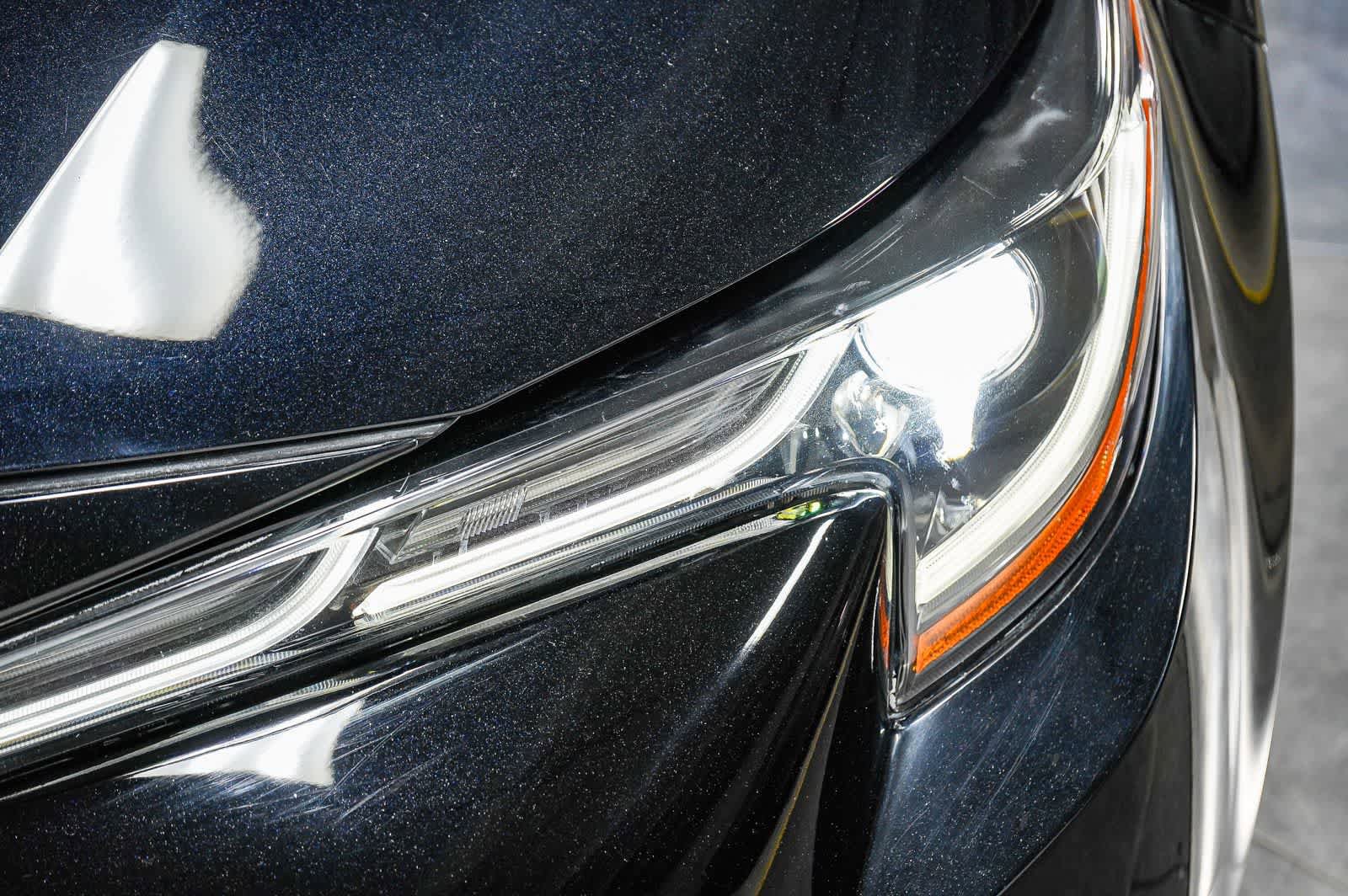 Certified 2020 Toyota Corolla SE w/ SE Preferred Package FWD image 8