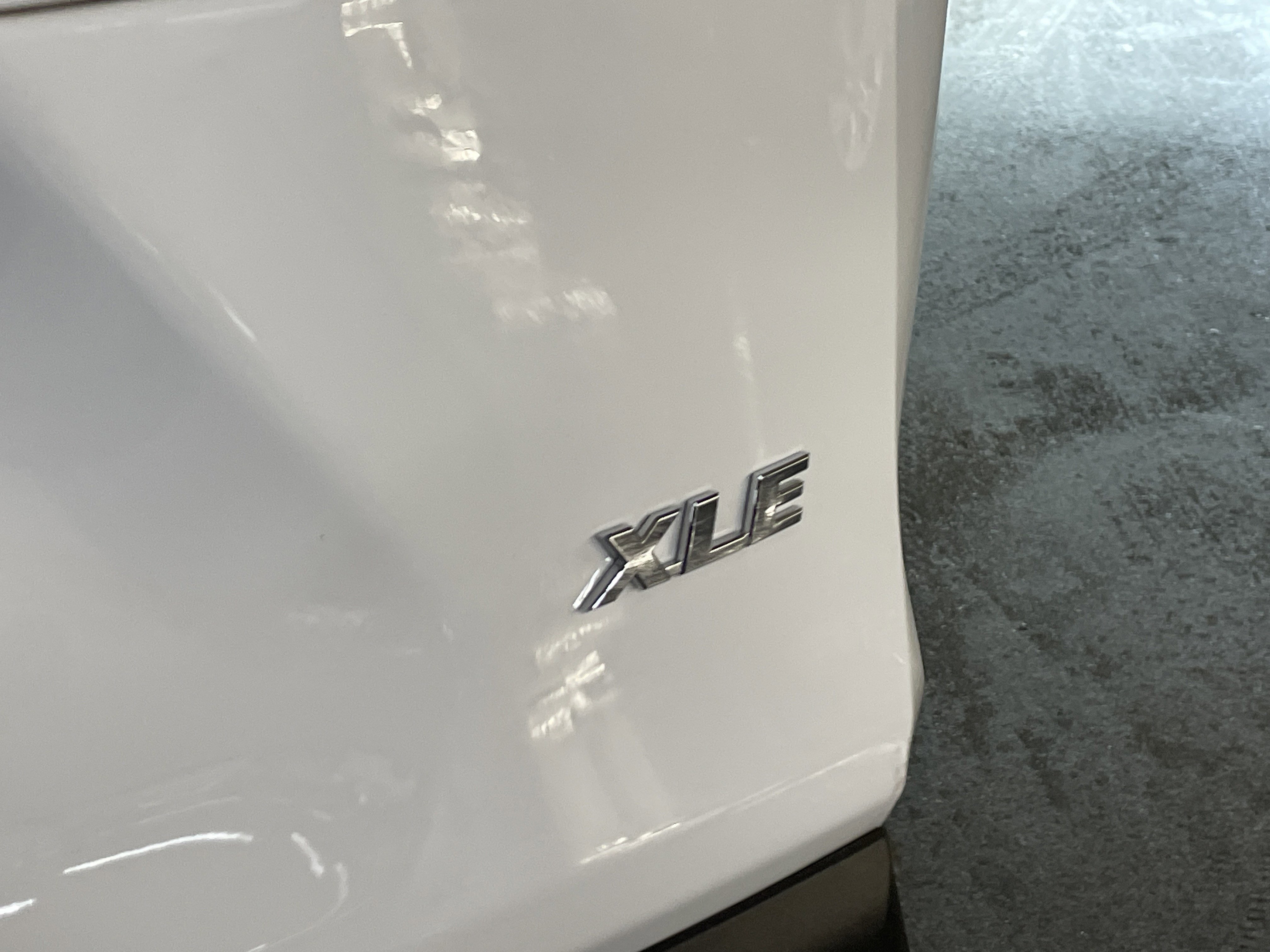 Used 2025 Toyota RAV4 XLE w/ Convenience Package image 33