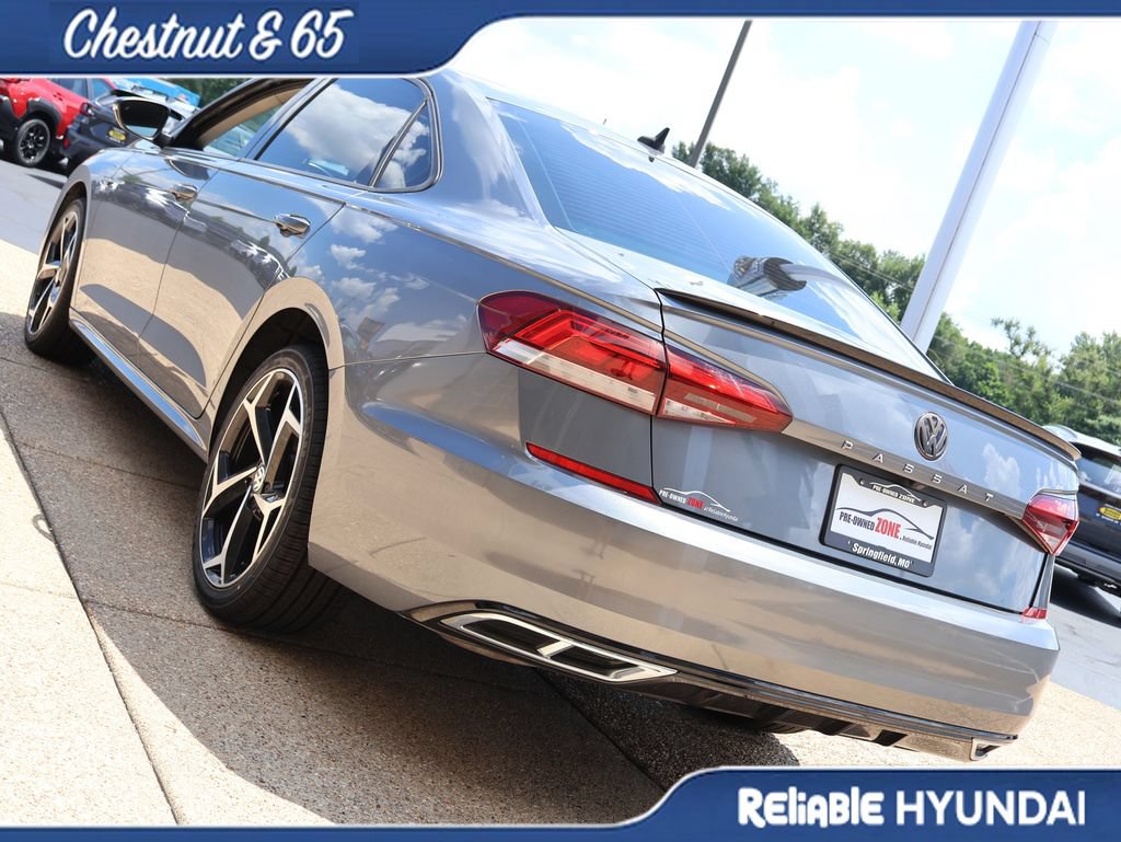 Used 2020 Volkswagen Passat 2.0T R-Line FWD image 4