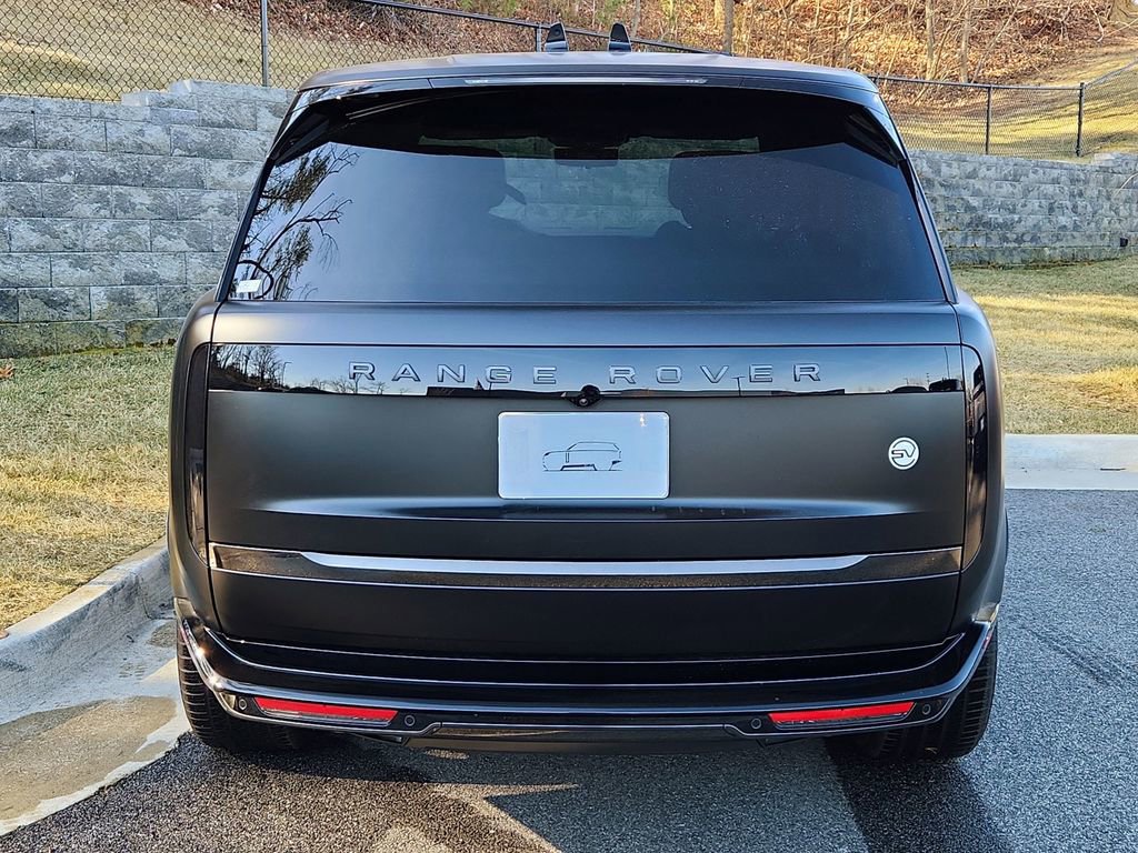 New 2026 Land Rover Range Rover SV image 7