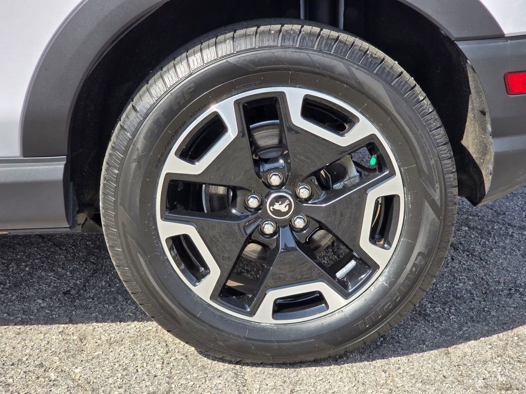 Used 2021 Ford Bronco Sport Outer Banks w/ Outer Banks Package image 23