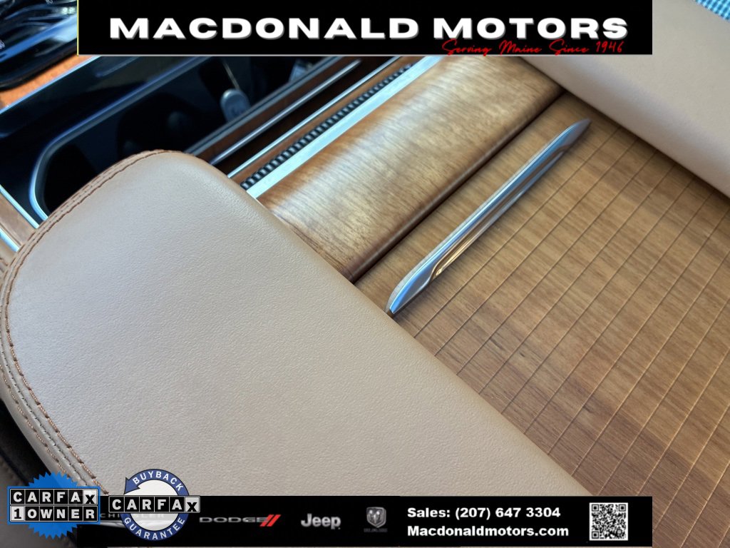 Used 2024 Jeep Grand Wagoneer Series III w/ HD Trailer Tow Package image 39