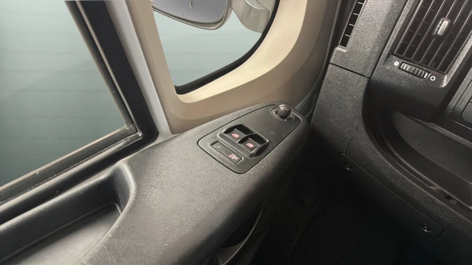 Used 2021 RAM ProMaster 1500 FWD image 16