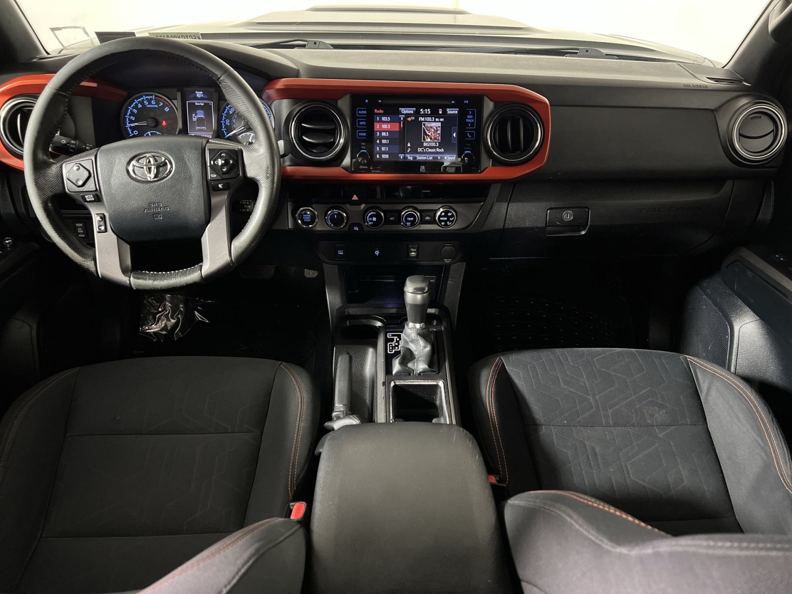 Used 2016 Toyota Tacoma TRD Sport w/ Towing Package AWD/4WD image 22