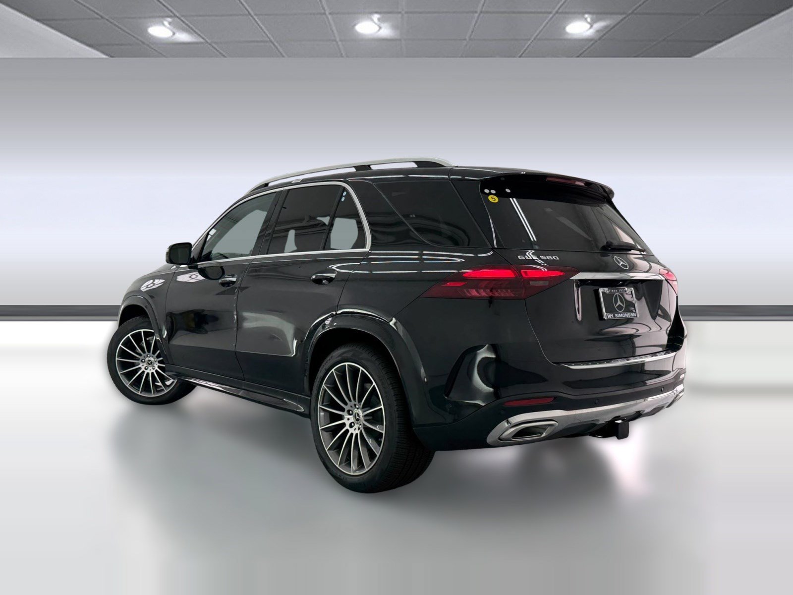 New 2026 Mercedes-Benz GLE 580 4MATIC image 3