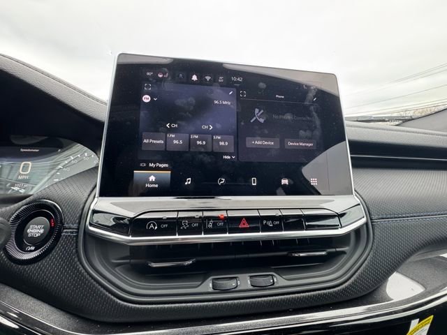 New 2026 Jeep Compass Limited image 36