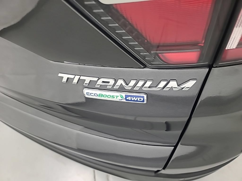 Used 2017 Ford Escape Titanium AWD/4WD image 12