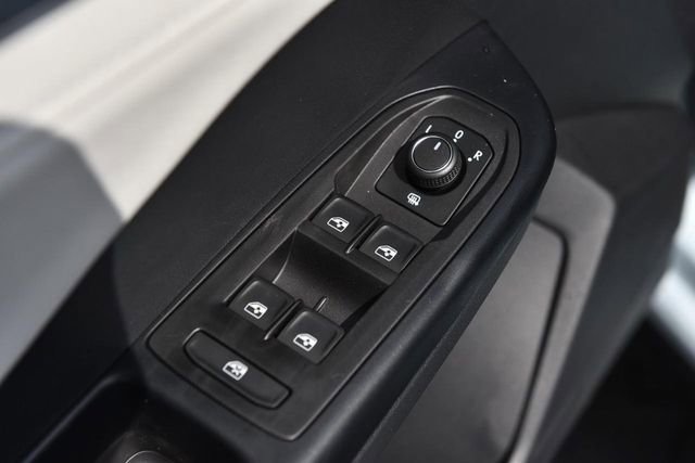 New 2026 Volkswagen Taos SE AWD/4WD image 8