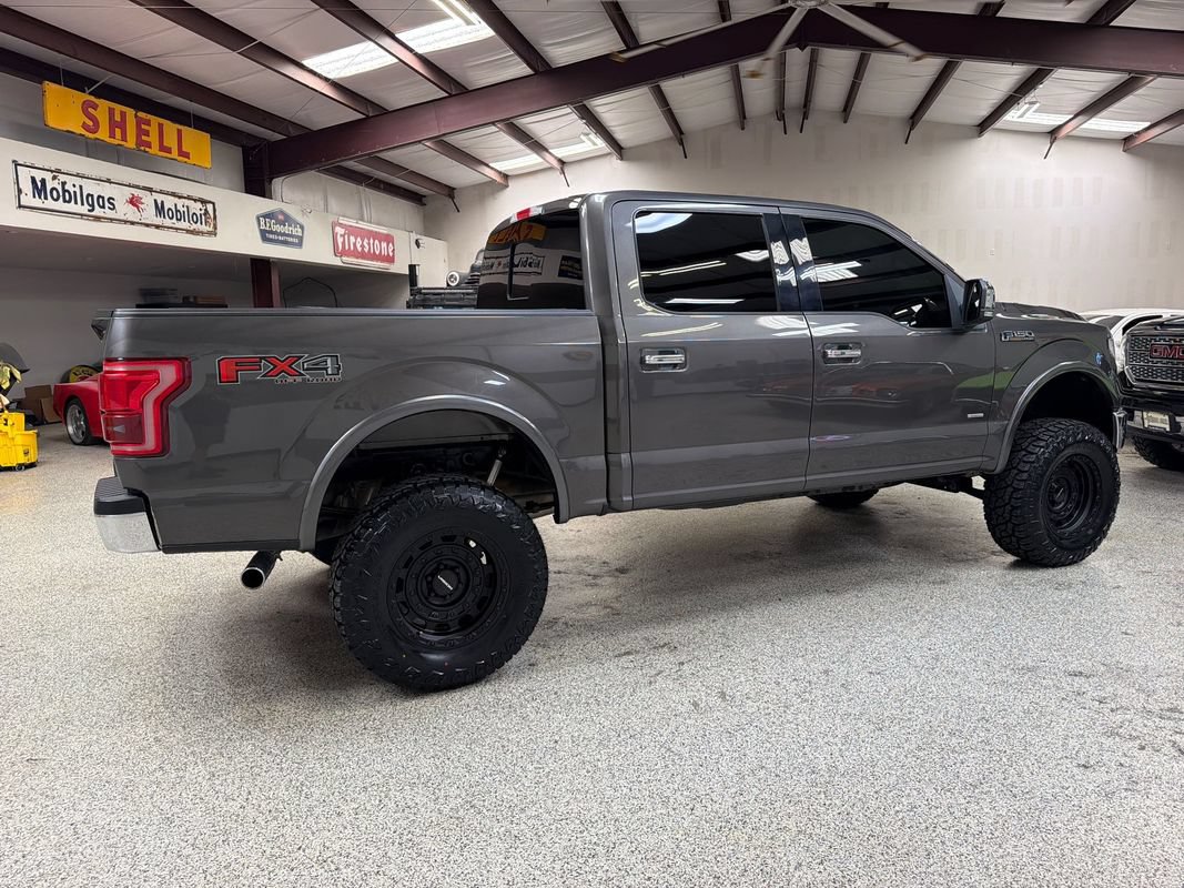 Used 2017 Ford F150 Lariat w/ Equipment Group 502A Luxury AWD/4WD image 8