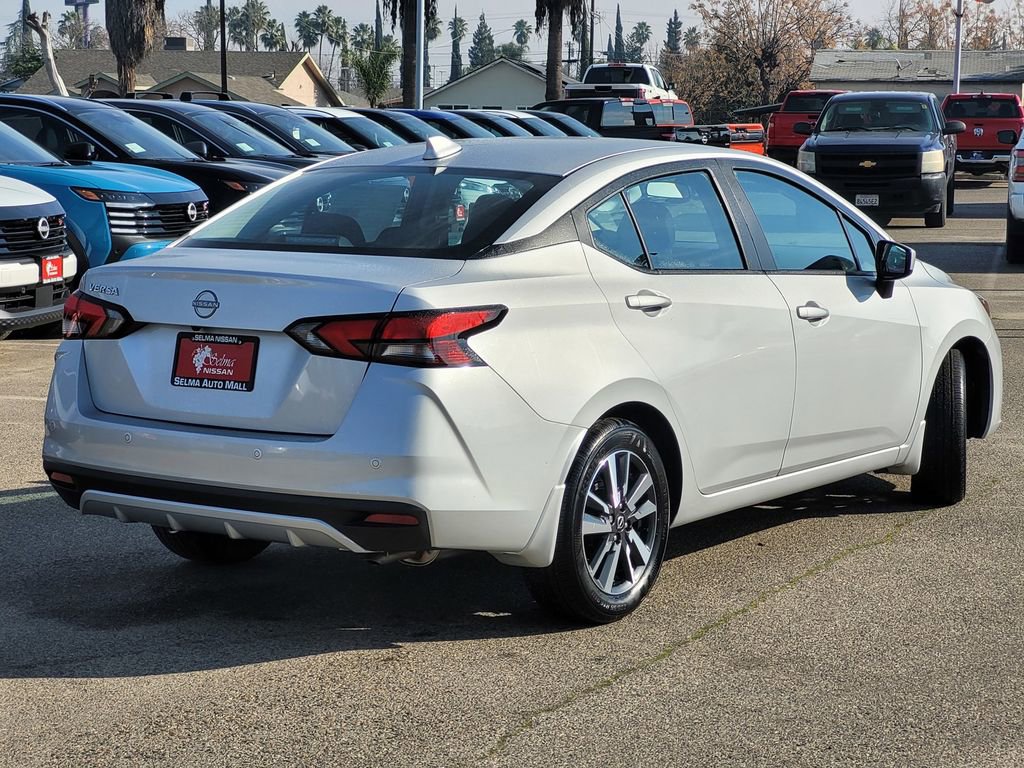 New 2025 Nissan Versa SV w/ Trunk Package image 4