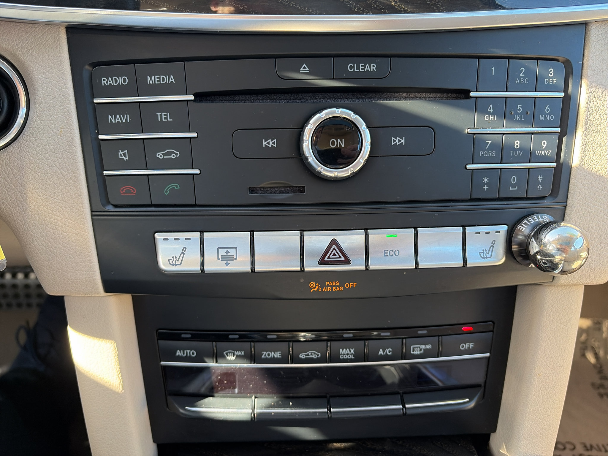 Used 2016 Mercedes-Benz E 350 4MATIC Sedan image 11