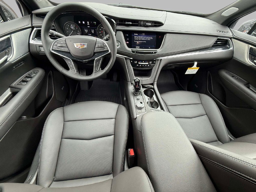 New 2026 Cadillac XT5 Premium Luxury w/ LPO, Floor Liner Package AWD/4WD image 4