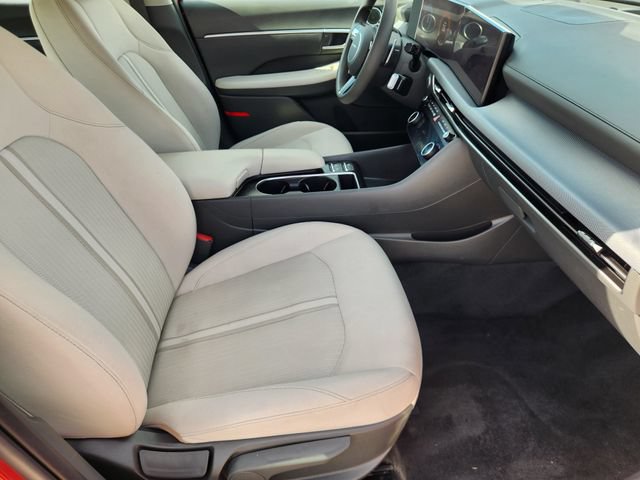Used 2025 Hyundai Sonata SEL FWD image 14