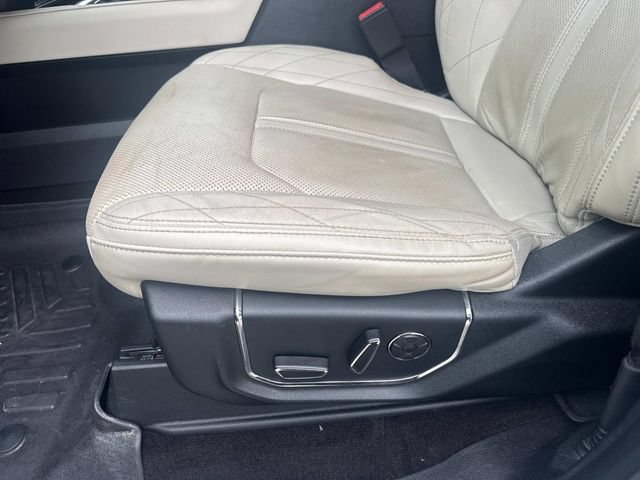Used 2019 Ford Expedition Max Platinum RWD image 26