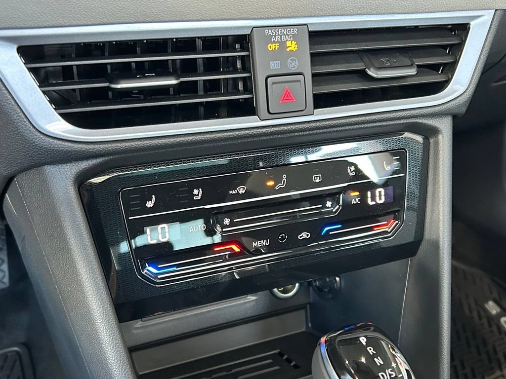 New 2026 Volkswagen Taos SEL AWD/4WD image 22