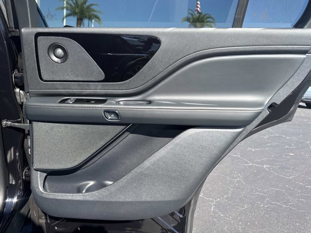 New 2026 Lincoln Aviator 2WD image 19