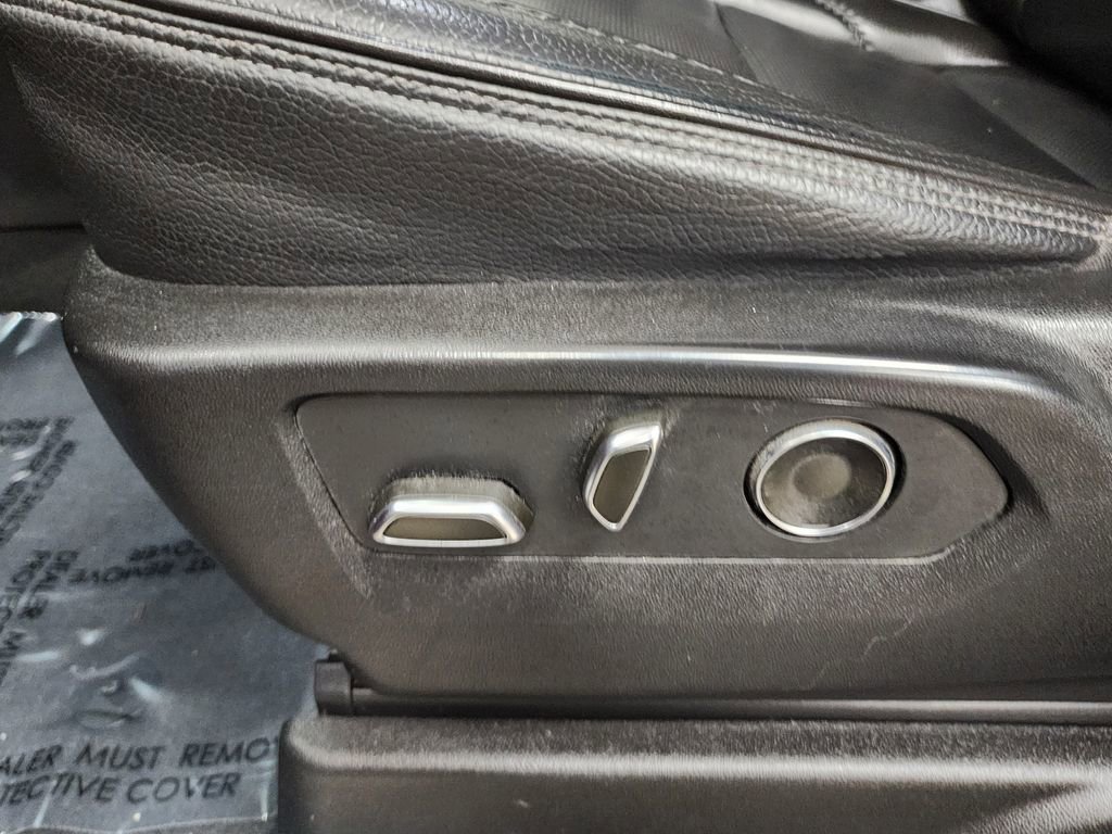 Used 2021 GMC Yukon Denali image 13