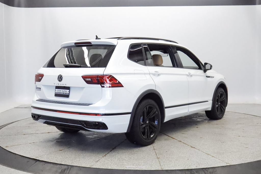 Used 2023 Volkswagen Tiguan SE R-Line FWD image 6